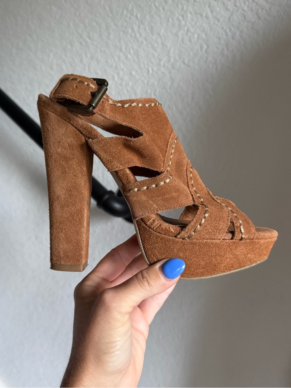 Steve Madden Ricki Cognac Suede
Platform Block Heels sz: 7